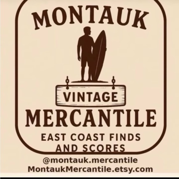 Poncho's Wreck Restaurant White Mug Featuring a Ship Wrecked on the Rocks. - Picture 7 of 7